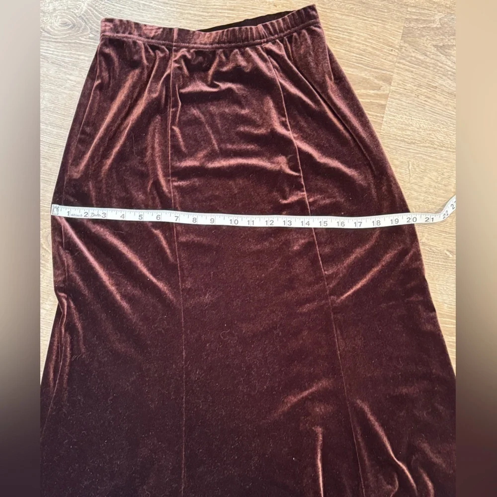 Velvet Chocolate Brown Skirt - Picture 3 of 4